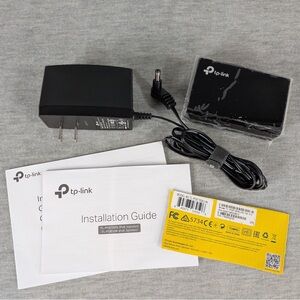 TP-Link TL-PoE150S Gigabit PoE Injector Adapter